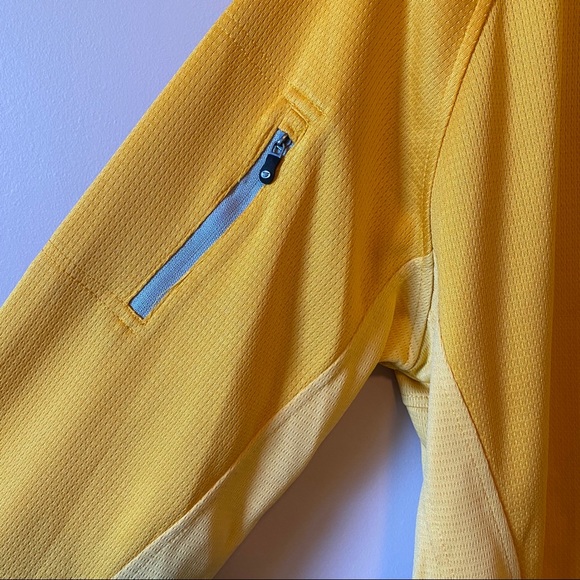 Second Skin Golf Top - Picture 3 of 4